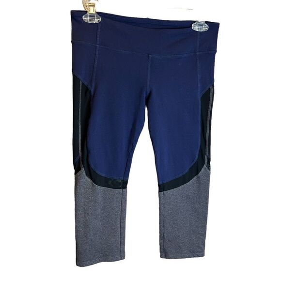 5 for $25🔥Alo Purple & Grey Cropped Leggings Small - Picture 1 of 6